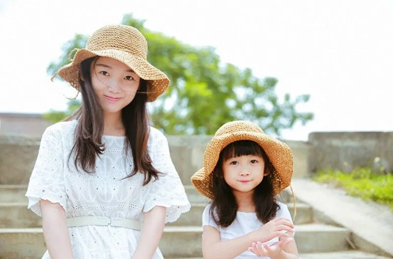 2019 New Girls Hand Made Sun Hat, Raffia Straw Foldable Parent-child Hat