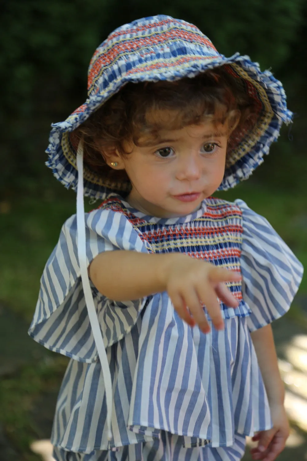 BABY SMOCKED BUCKET HAT