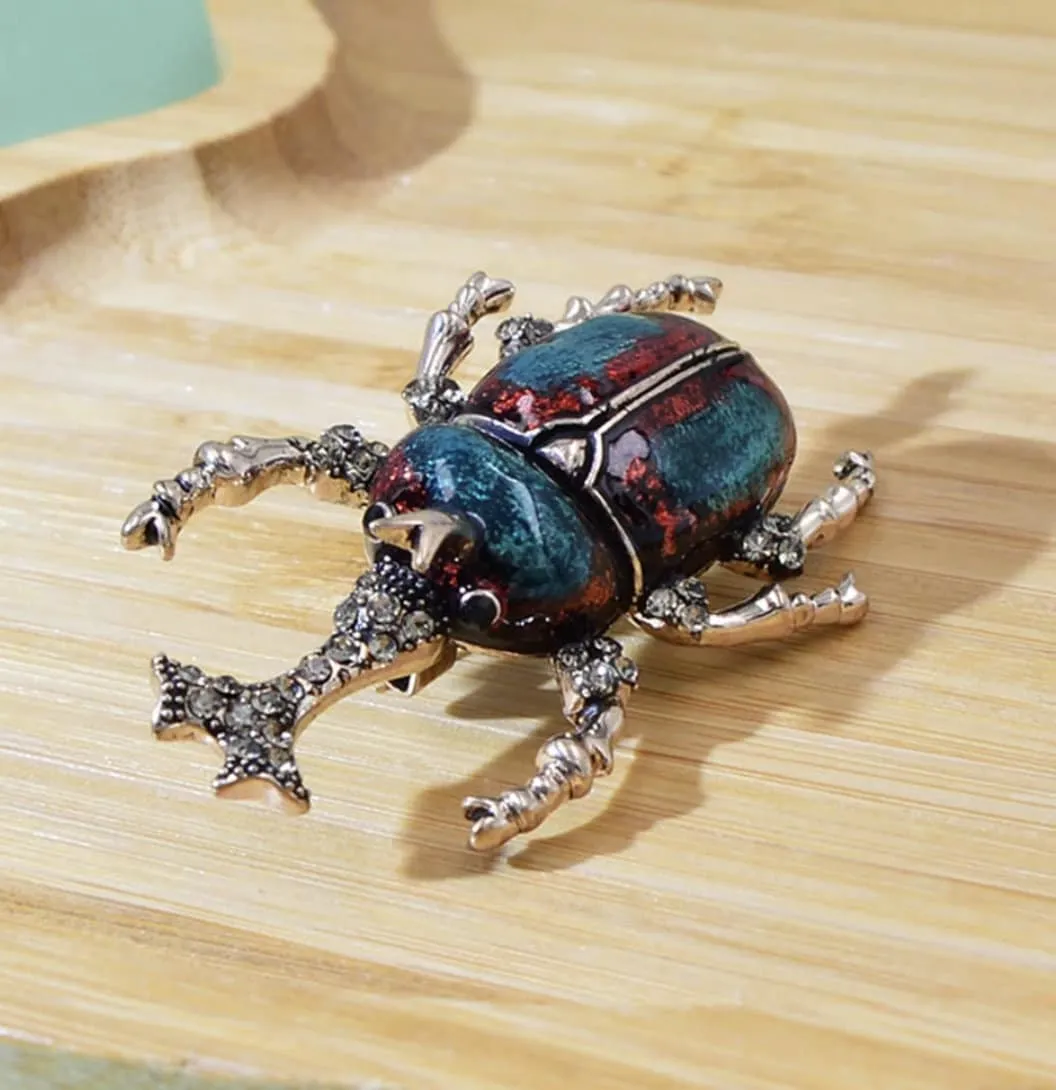 Beetle brooch vintage look silver plated suit coat broach collar cross pin ggg53