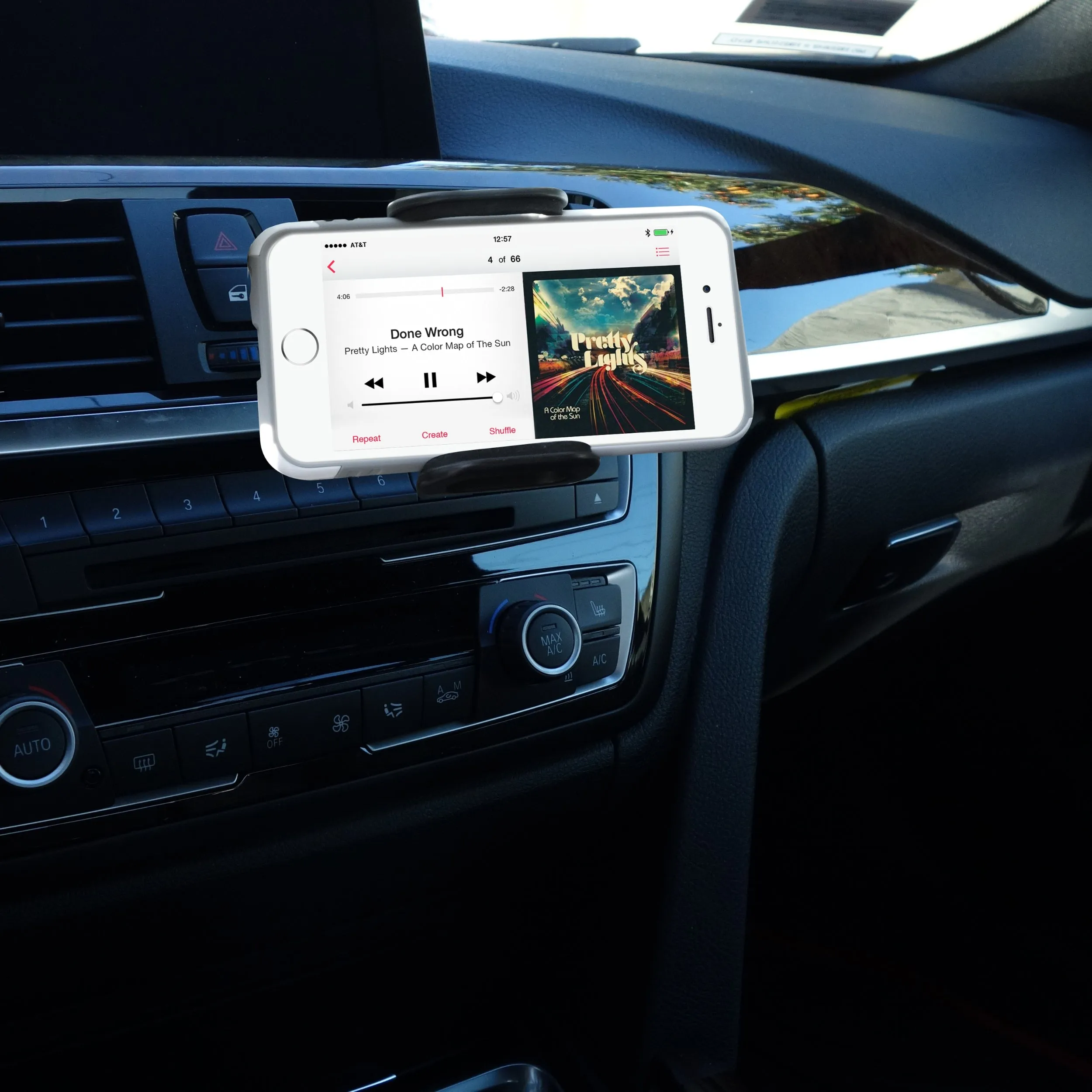 Car Phone Holder | Secure & Easy-to-Use Mount