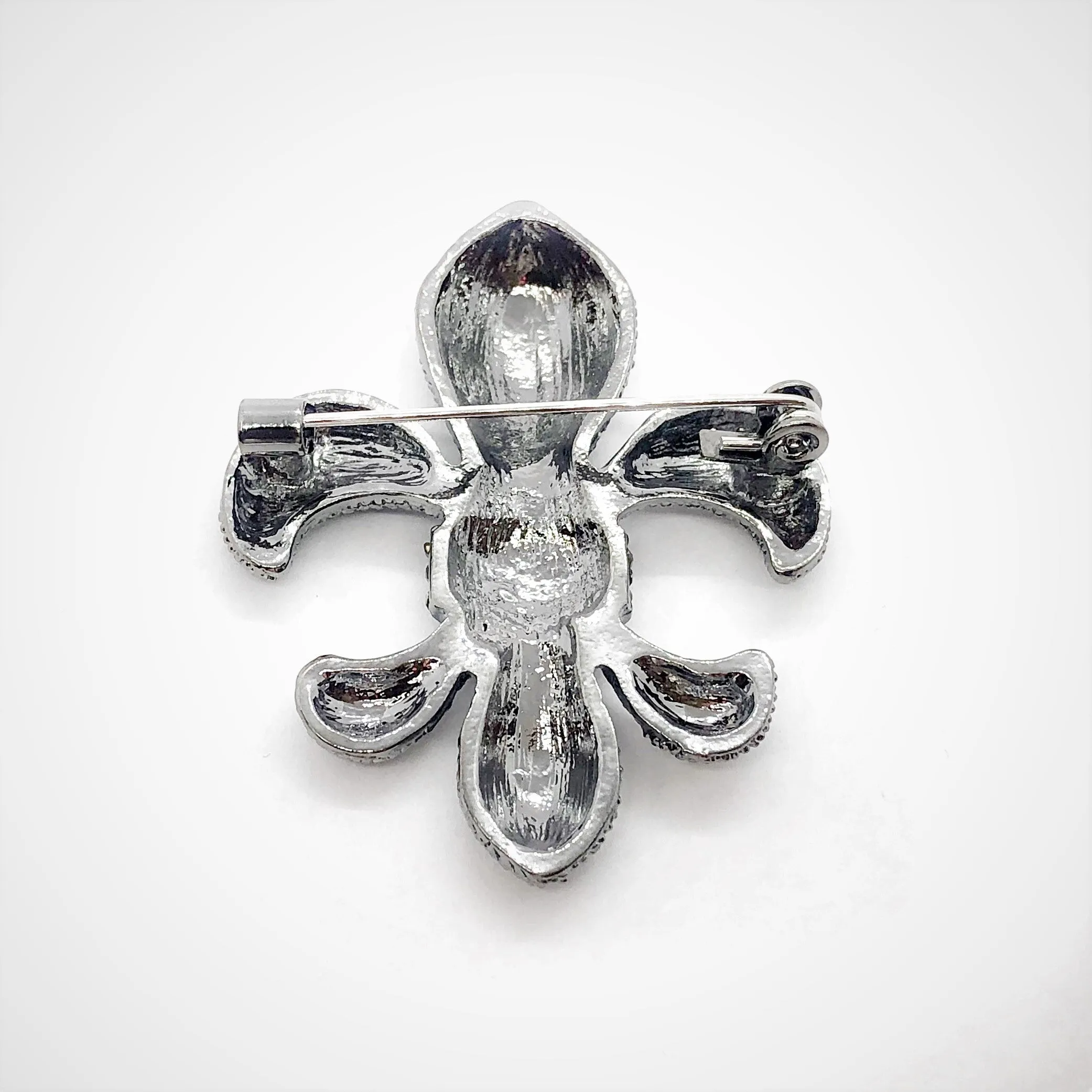 Fleur De Lis Vintage Style Gunmetal Crystal Brooch