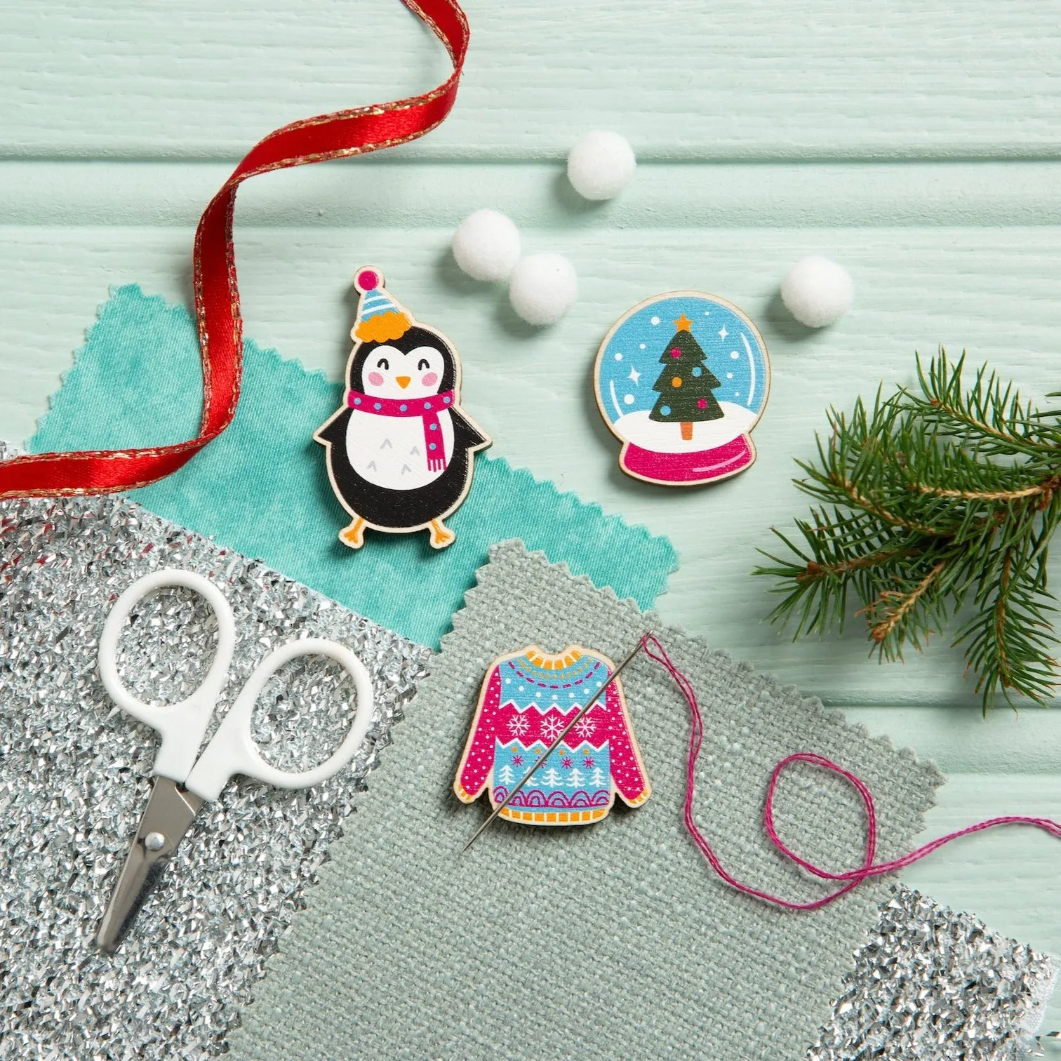 Penguin Magnetic Needle Minder