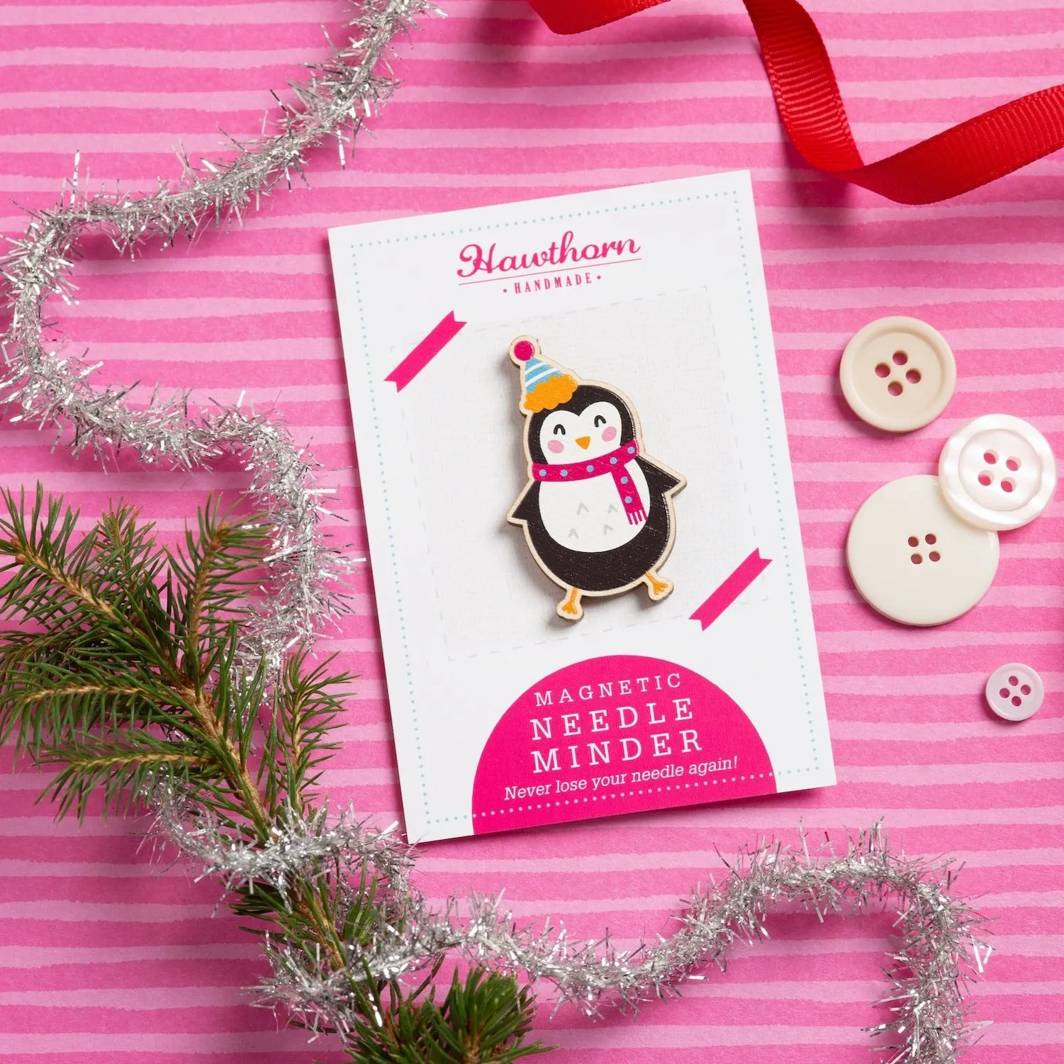 Penguin Magnetic Needle Minder