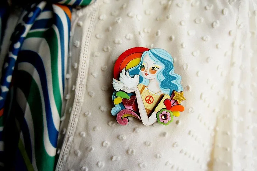 Solidarity Brooch by Laliblue