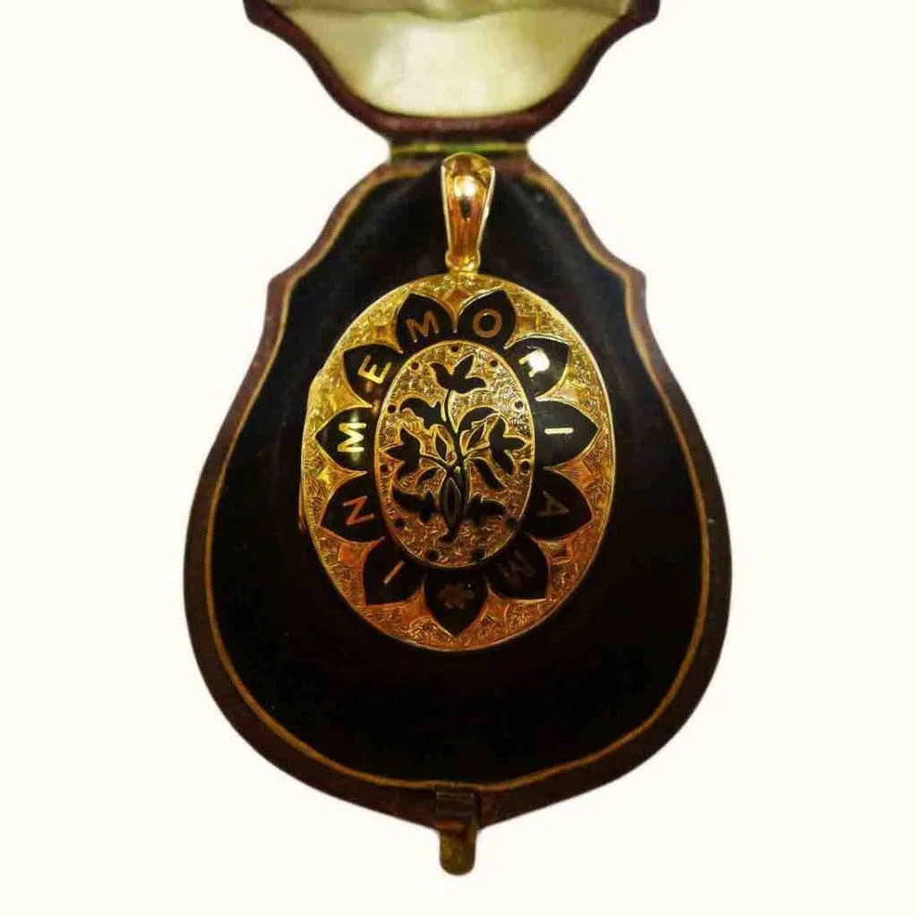 Victorian 15ct Mourning Locket