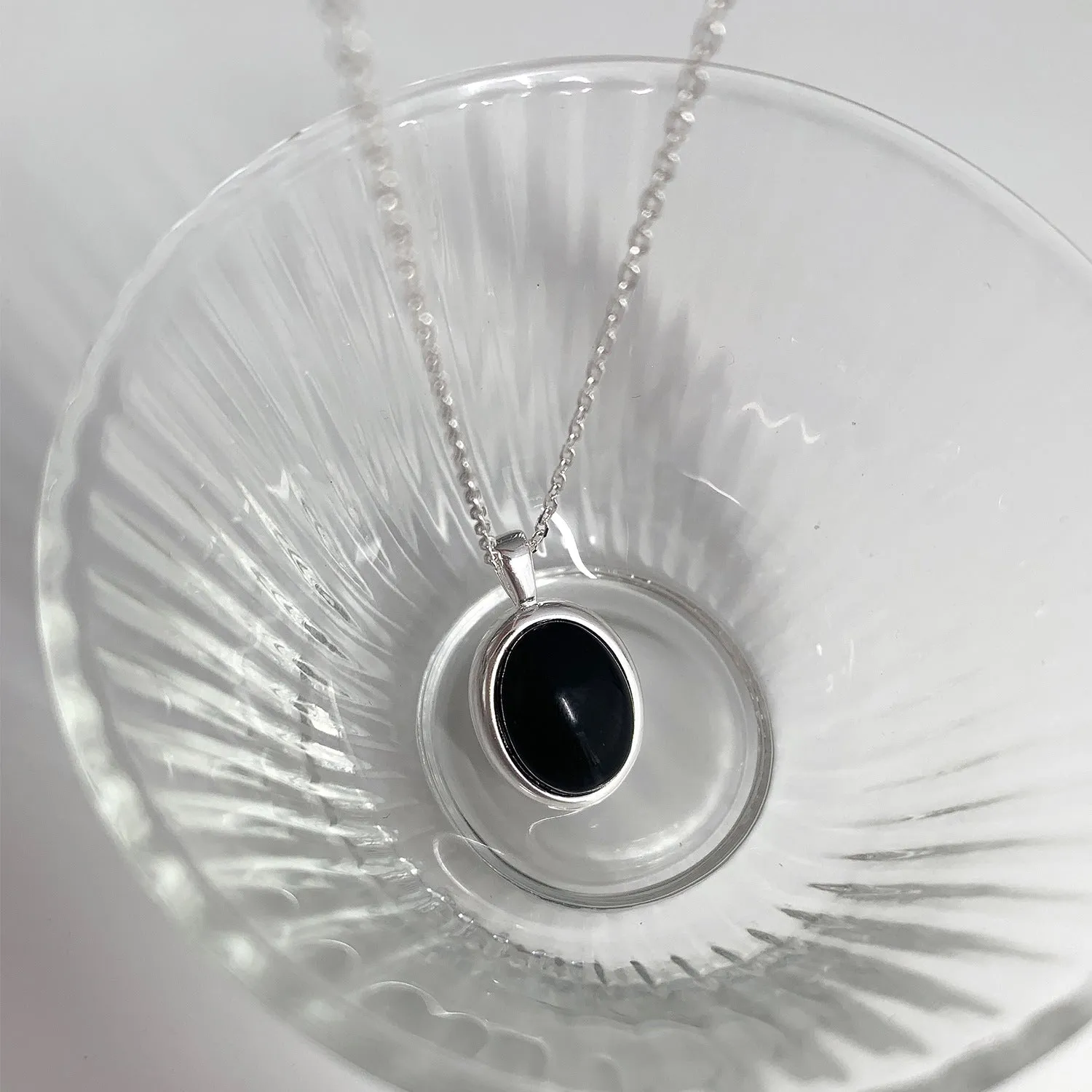 Women's Elegant Sterling Silver Black Onyx Pendant Necklace